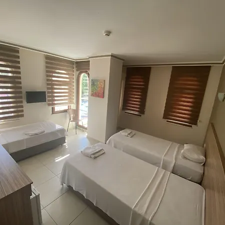 Hotel Astoria Life 3*