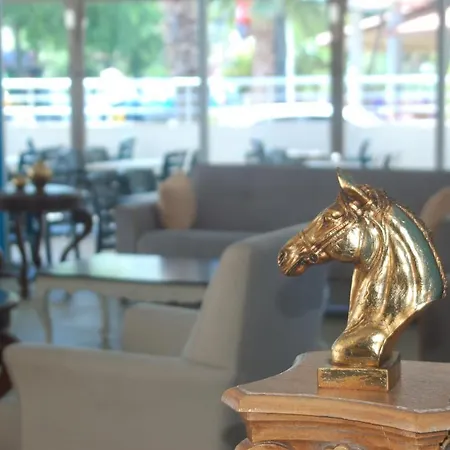 Astoria Life 酒店 3*