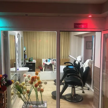 酒店 Astoria Life 马尔马里斯