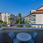 Astoria Life Отель 3*