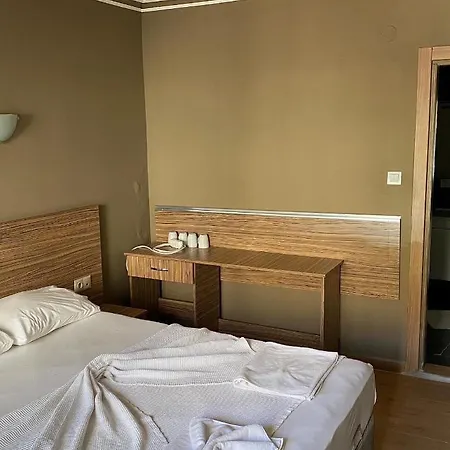 Otel Astoria Life 3*