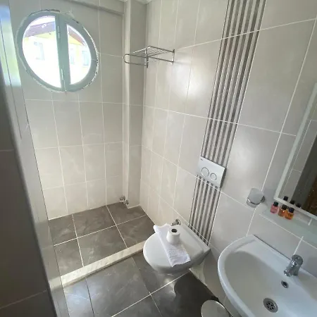 Astoria Life Otel 3*